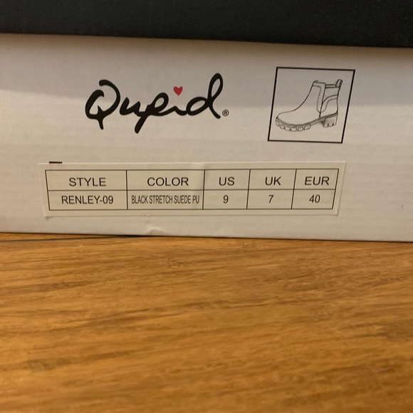 Black chunky booties!!! - Picture 2 of 5